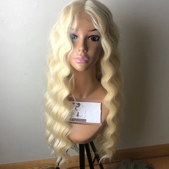 - 💫 ESA 28” BLONDE BODY WAVY LACE FRONT WIG *NEW*